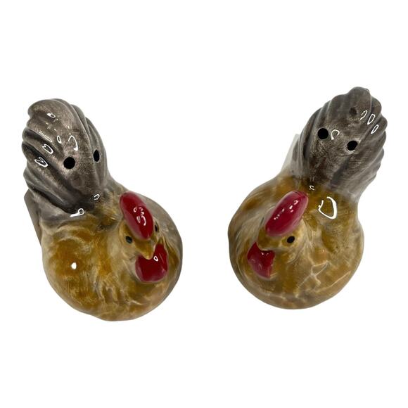 NEW Rooster Chicken SALT & PEPPER SHAKERS 2" Ceramic Brown Gray Farm Animal Bird - Picture 3 of 7